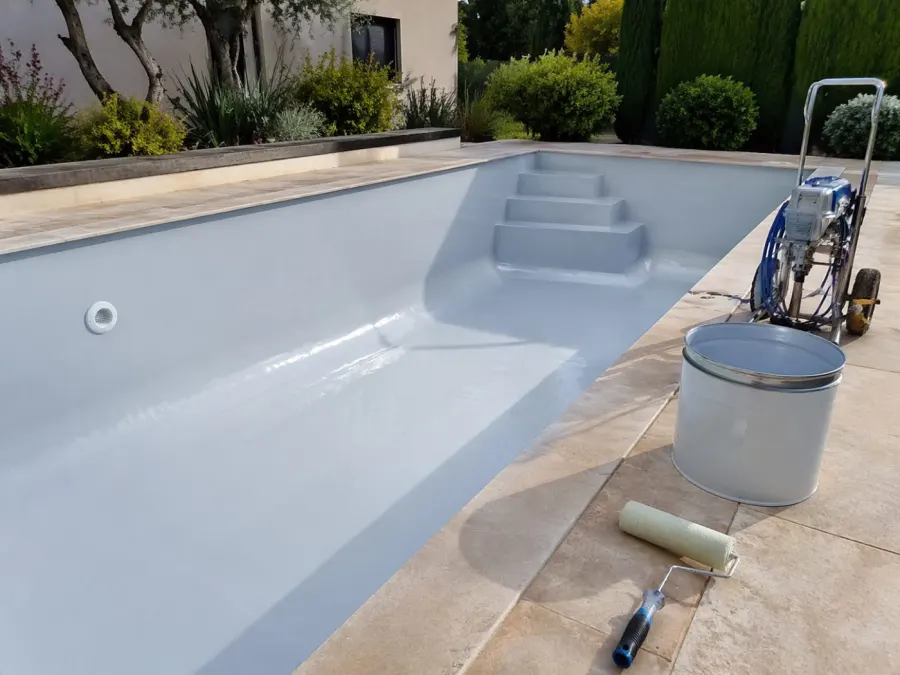 Victoria Peinture Montélimar - Rénovation de piscine à la résine époxy